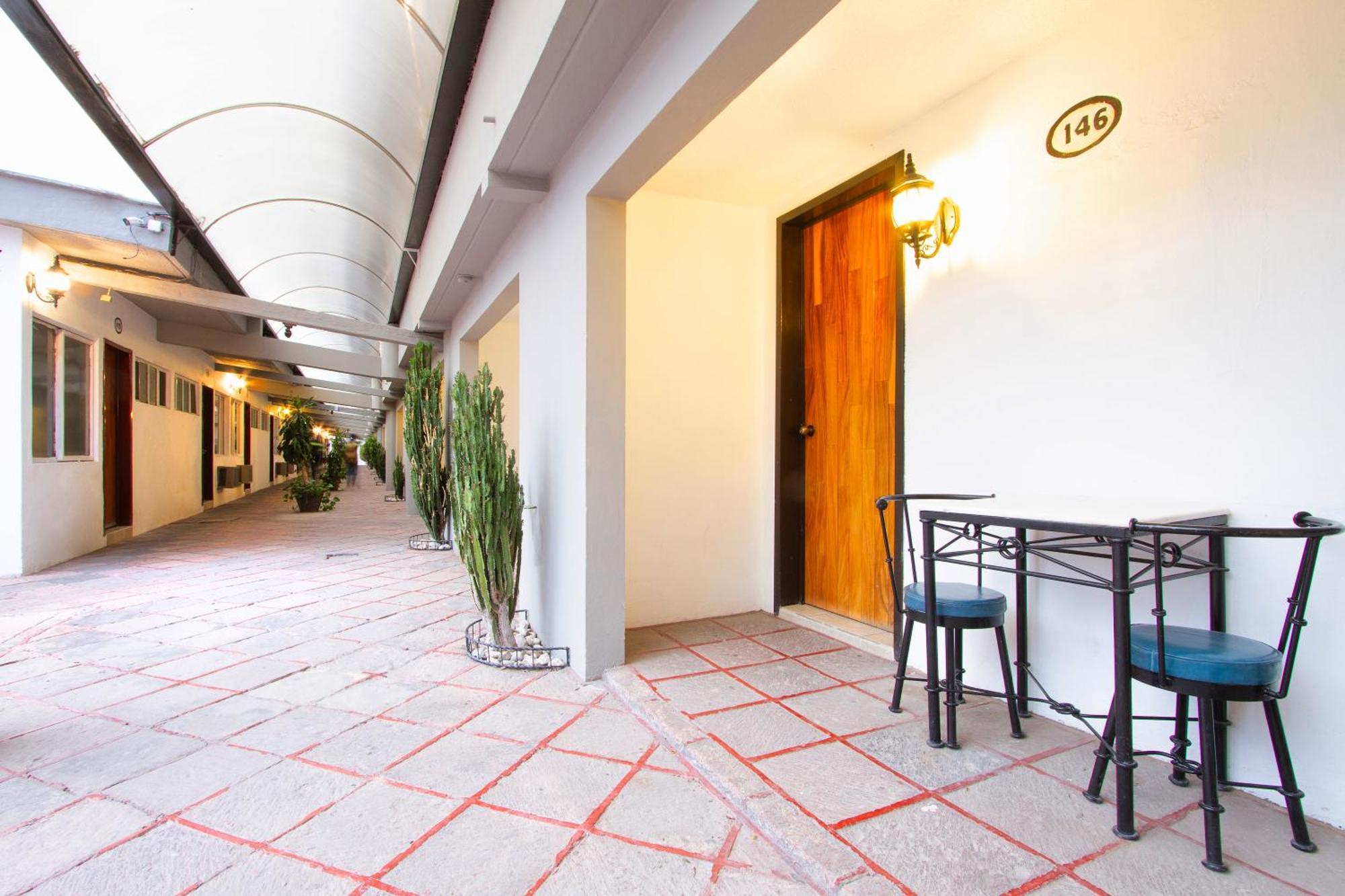 Hotel Bedd Express Queretaro Exterior photo