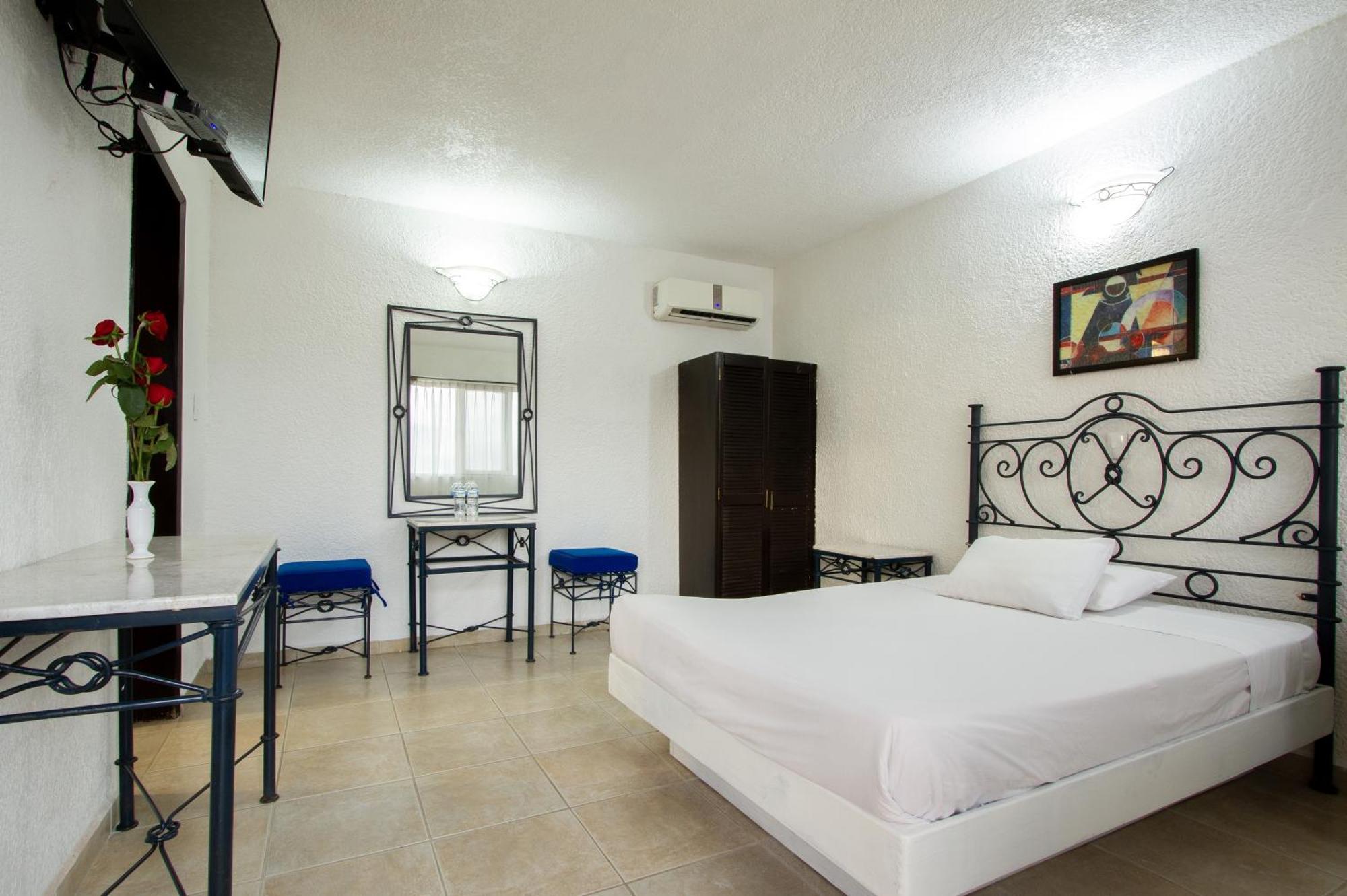 Hotel Bedd Express Queretaro Exterior photo