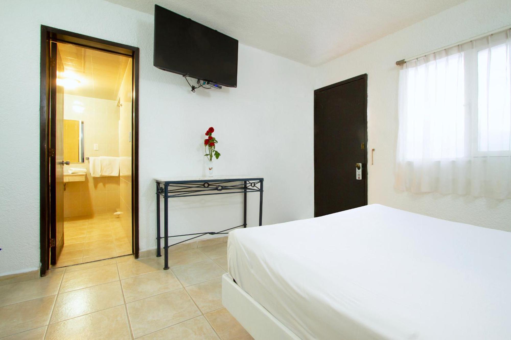 Hotel Bedd Express Queretaro Exterior photo
